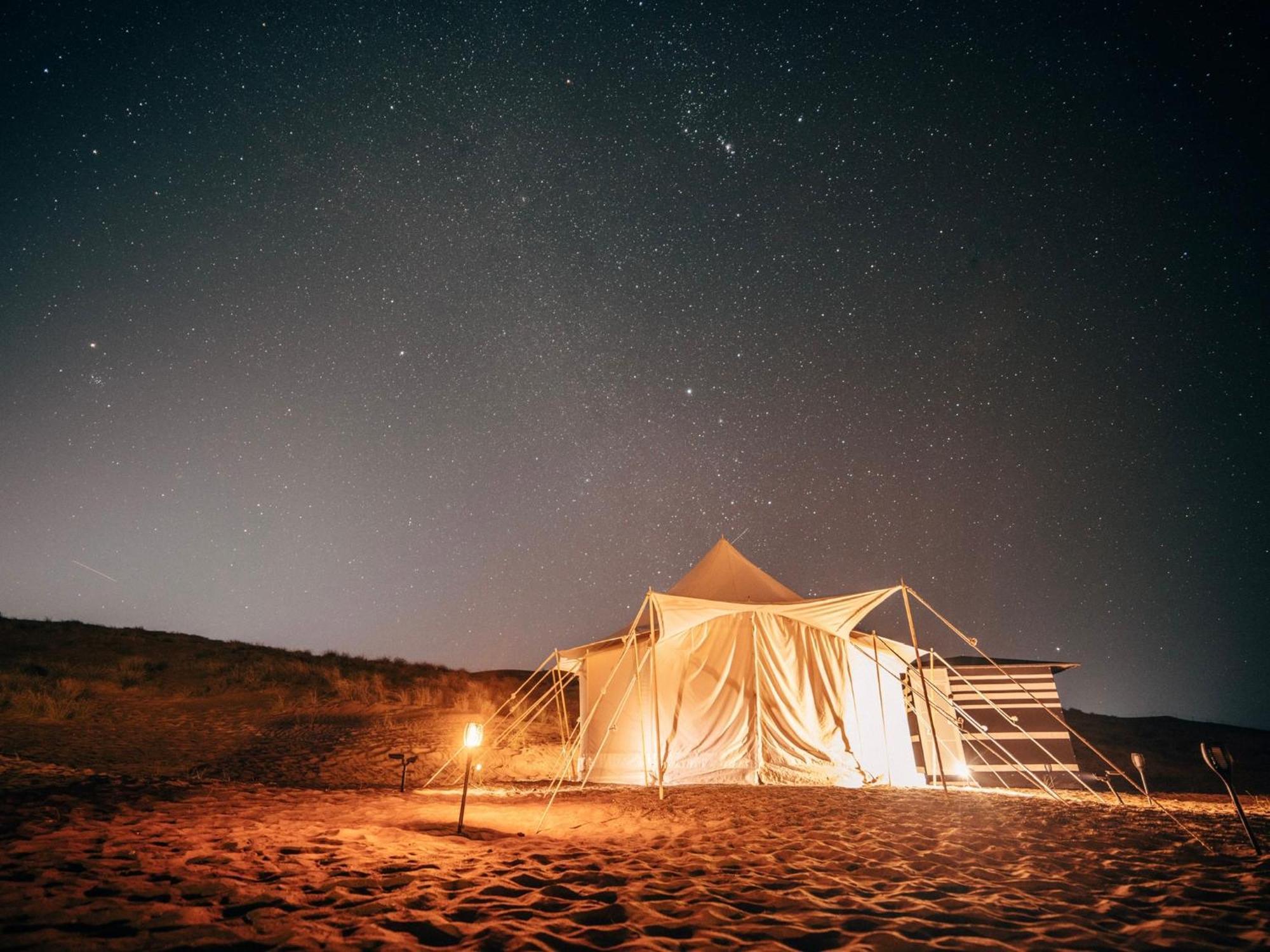 Luxury tent Desert Waves Camp
